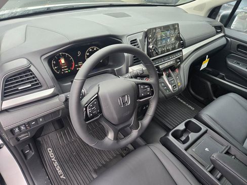 Used 2026 Honda Odyssey EX-L image 7