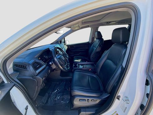 Used 2023 Honda Odyssey EX-L image 18