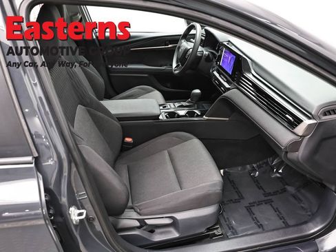 Used 2025 Toyota Camry LE FWD image 22