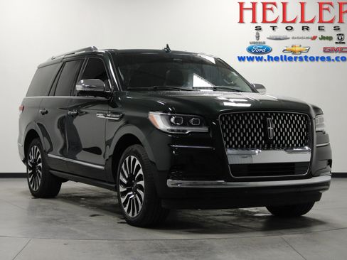 Used 2024 Lincoln Navigator Black Label image 1