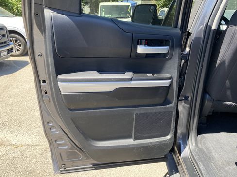 Used 2021 Toyota Tundra SR5 RWD image 17