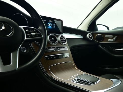 Used 2022 Mercedes-Benz GLC 300 4MATIC image 22