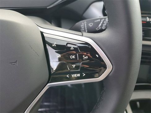 Certified 2024 Volkswagen ID.4 2WD image 19