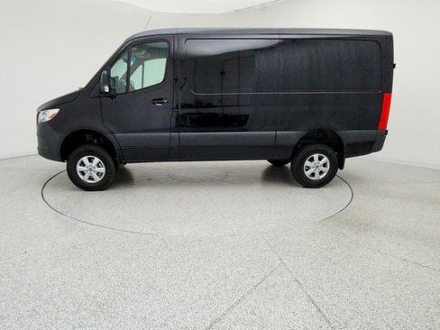 Used 2026 Mercedes-Benz Sprinter 2500 image 9