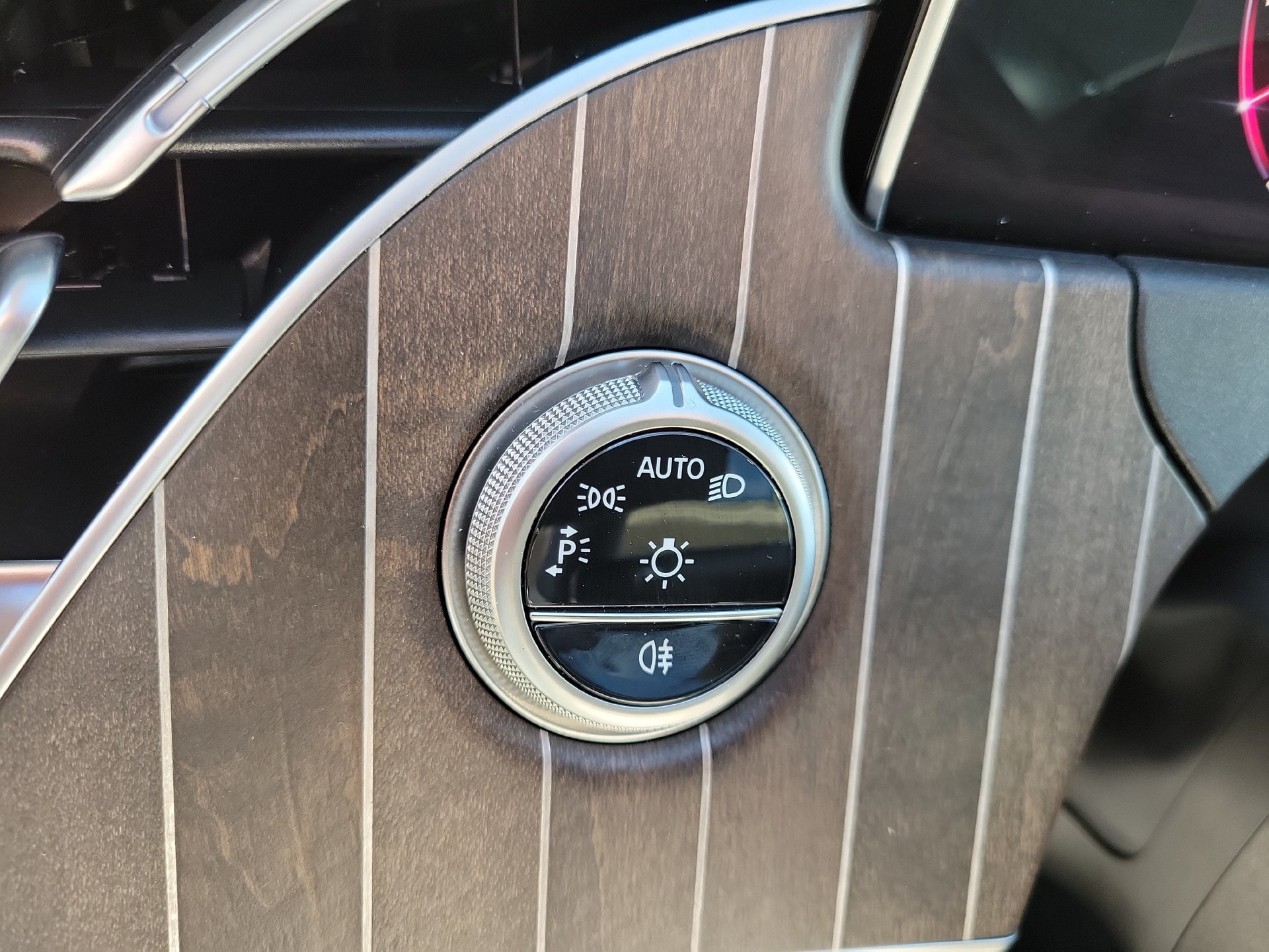 Used 2025 Mercedes-Benz E 350 Sedan w/ Winter Package image 30