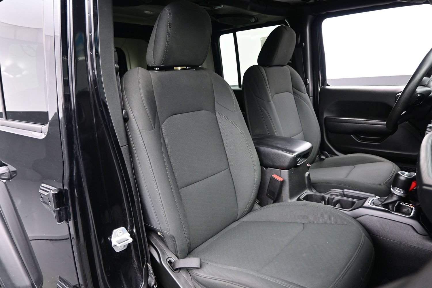 Used 2023 Jeep Wrangler Unlimited Sport AWD/4WD image 15