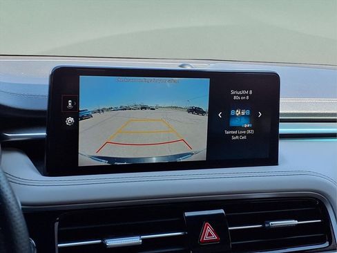 Used 2024 Genesis G70 2.5T image 12