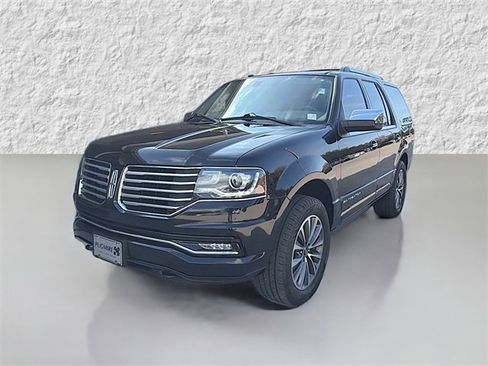Used 2016 Lincoln Navigator Select image 7
