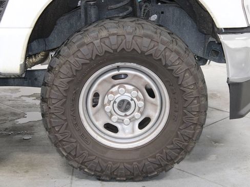 Used 2024 Ford F250 XL w/ XL Off-Road Package AWD/4WD image 12