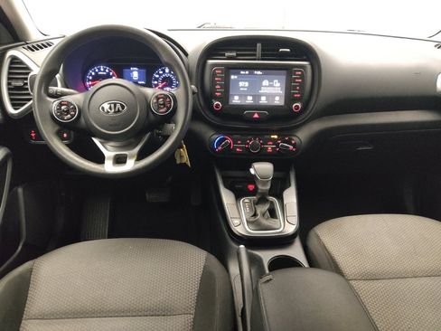 Used 2020 Kia Soul LX image 22