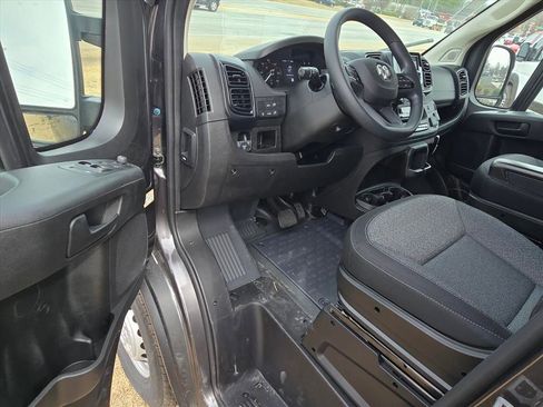 New 2026 RAM ProMaster 2500 w/ Convenience Group image 4