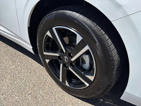 Used 2025 Nissan Sentra SV FWD image 24