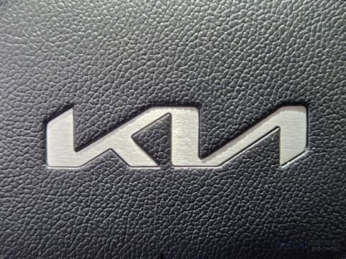 Certified 2022 Kia Sorento LX image 27