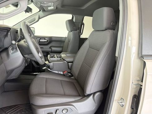 New 2026 Chevrolet Silverado 1500 Custom Trail Boss w/ LPO, Dark Essentials Package AWD/4WD image 19