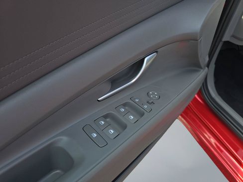 Certified 2023 Hyundai Elantra SEL FWD image 23