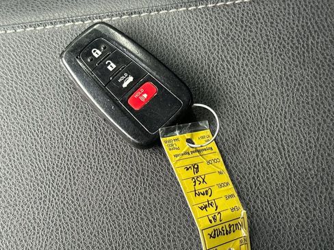 Used 2019 Toyota Camry XSE w/ Navigation Package image 26