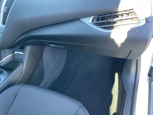 Used 2023 Chevrolet Malibu LT image 31