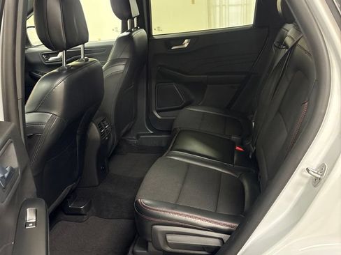 Used 2025 Ford Escape ST-Line Select AWD/4WD image 21