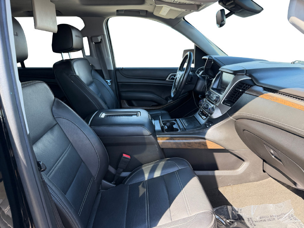 Used 2018 GMC Yukon XL Denali w/ Denali Ultimate Package AWD/4WD image 15