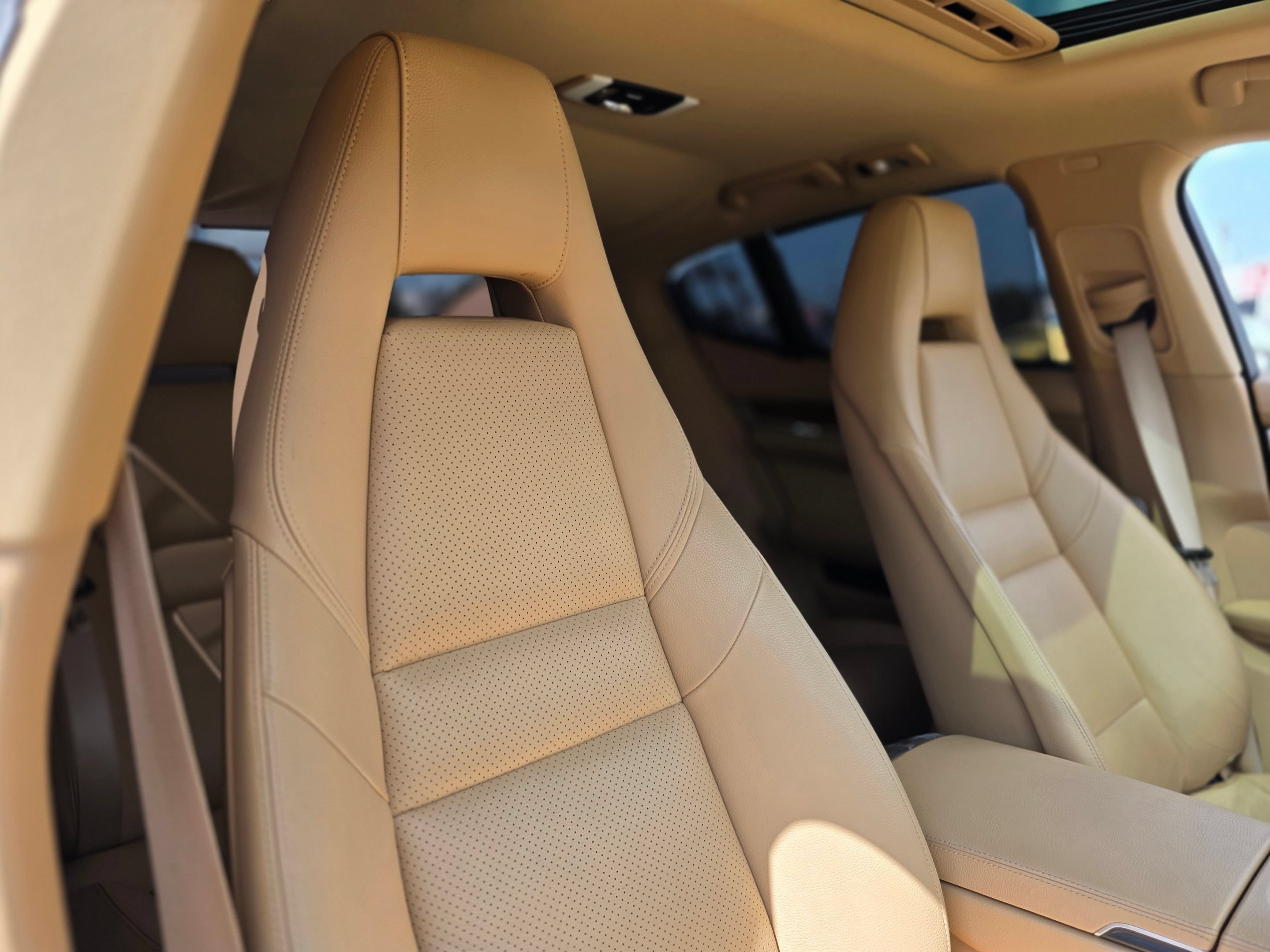 Used 2012 Porsche Panamera 4 w/ Premium Pkg Plus AWD/4WD image 11
