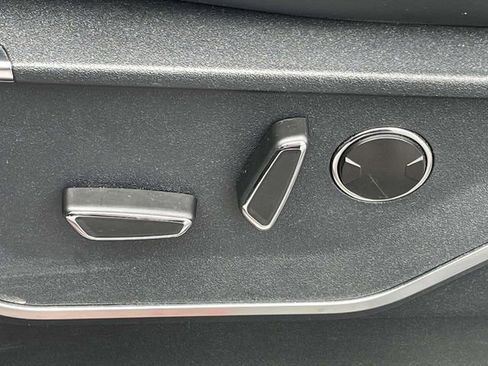 Used 2023 Ford F150 Raptor image 14