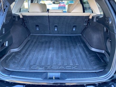 Used 2015 Subaru Outback 3.6R Limited AWD/4WD image 14