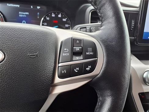 Used 2023 Ford Explorer XLT w/ Equipment Group 202A image 28