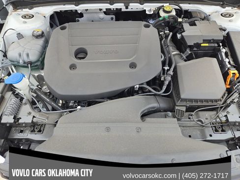 Used 2026 Volvo XC40 B5 Plus w/ Protection Package Premier AWD/4WD image 33