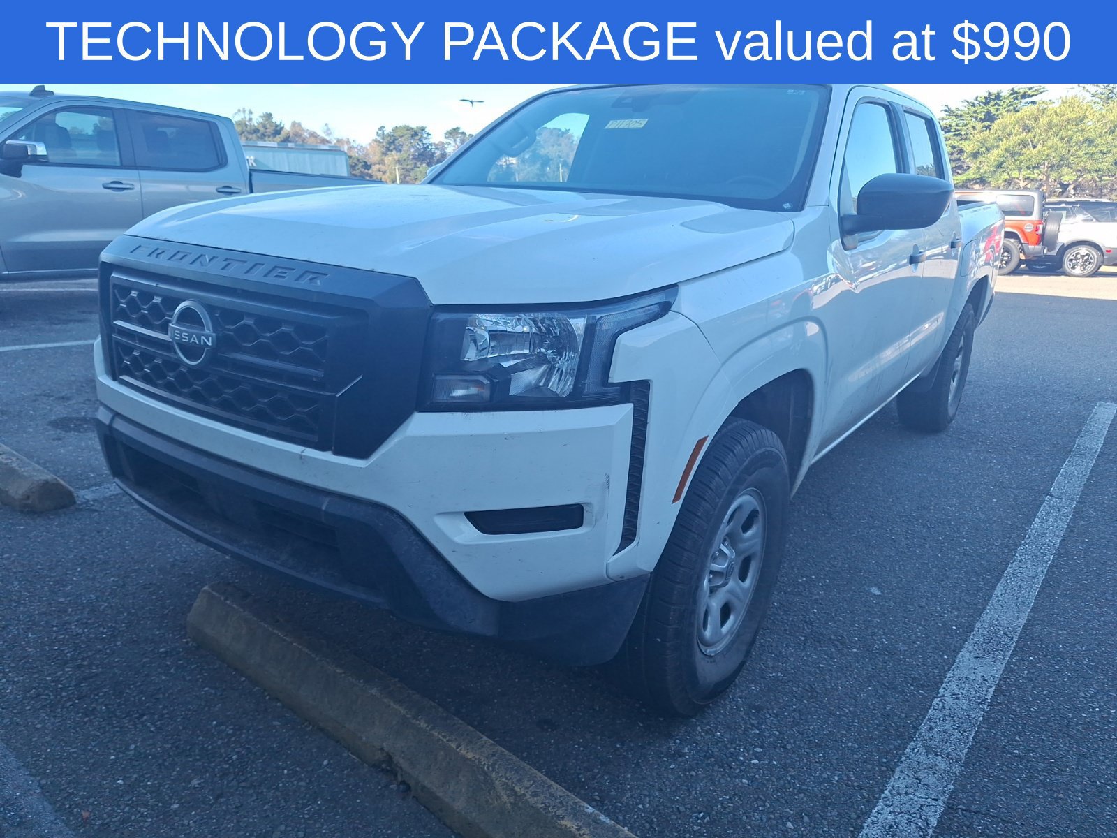 Used 2024 Nissan Frontier S w/ Technology Package AWD/4WD image 3