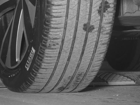 Used 2021 Volvo XC40 T5 R-Design w/ Protection Package Premier image 43