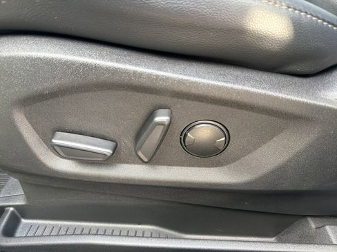 Used 2023 Ford Edge SEL image 10