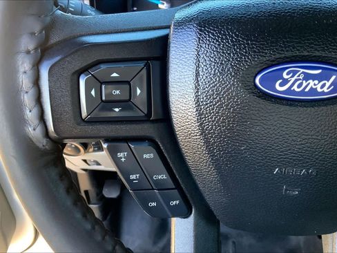 Certified 2017 Ford F250 XLT w/ XLT Premium Package image 19