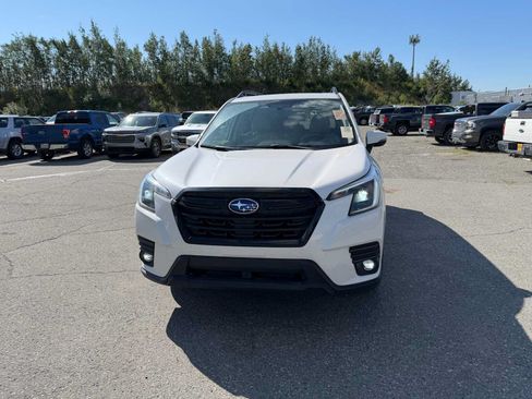 Used 2024 Subaru Forester Limited AWD/4WD image 4