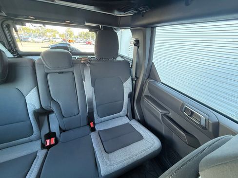 Used 2025 Ford Bronco 4-Door image 12