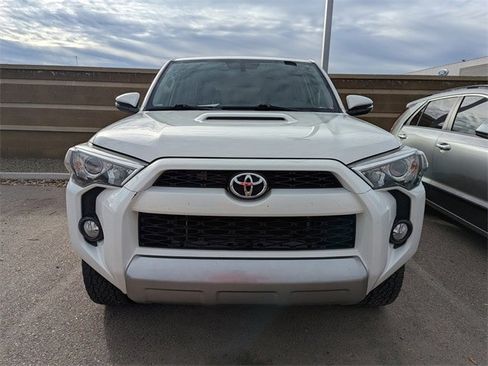 Used 2019 Toyota 4Runner 4WD image 2