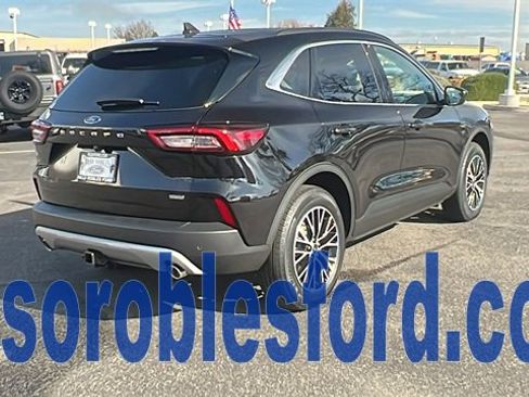 New 2025 Ford Escape Base w/ Class II Trailer Tow Package image 3