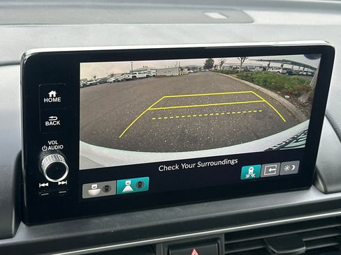 Used 2025 Honda Pilot Elite image 20