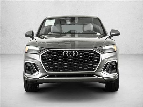 Certified 2025 Audi Q5 2.0T Premium Plus w/ Premium Plus Package AWD/4WD image 2