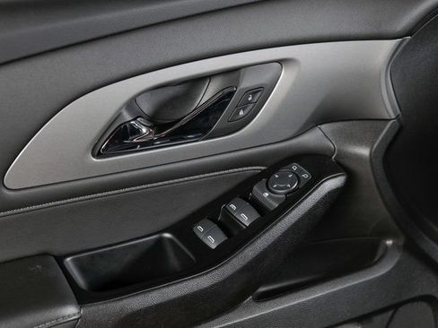 Used 2023 Chevrolet Traverse LT w/ Midnight/Sport Edition AWD/4WD image 29