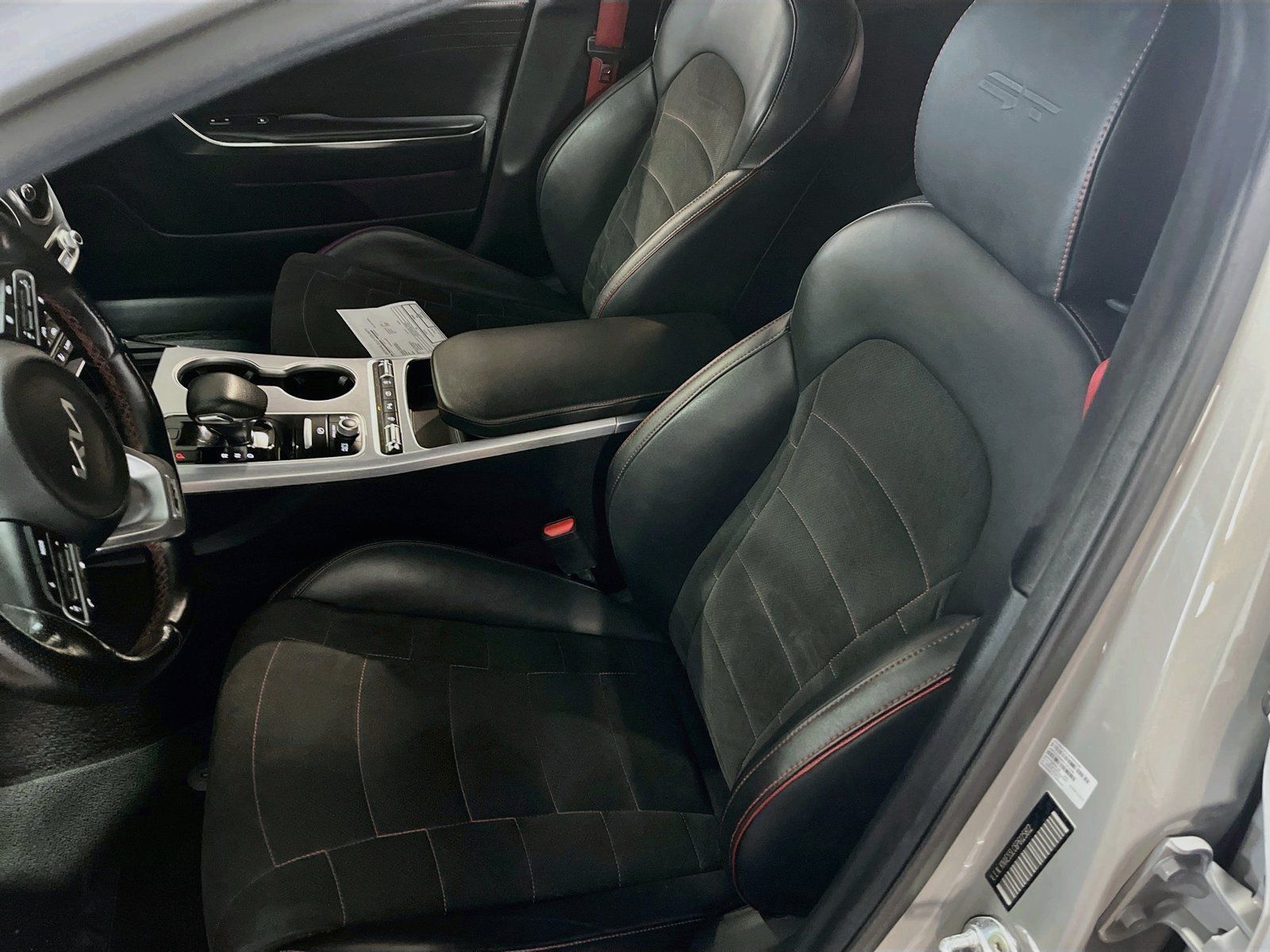 Used 2023 Kia Stinger GT2 AWD/4WD image 21