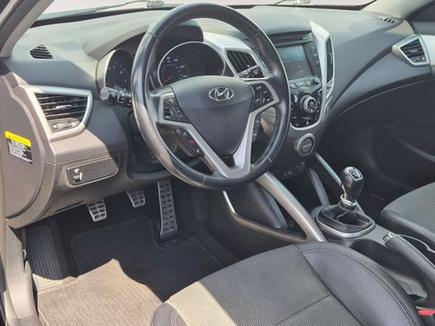 Used 2014 Hyundai Veloster w/ Style Package 02 FWD image 10