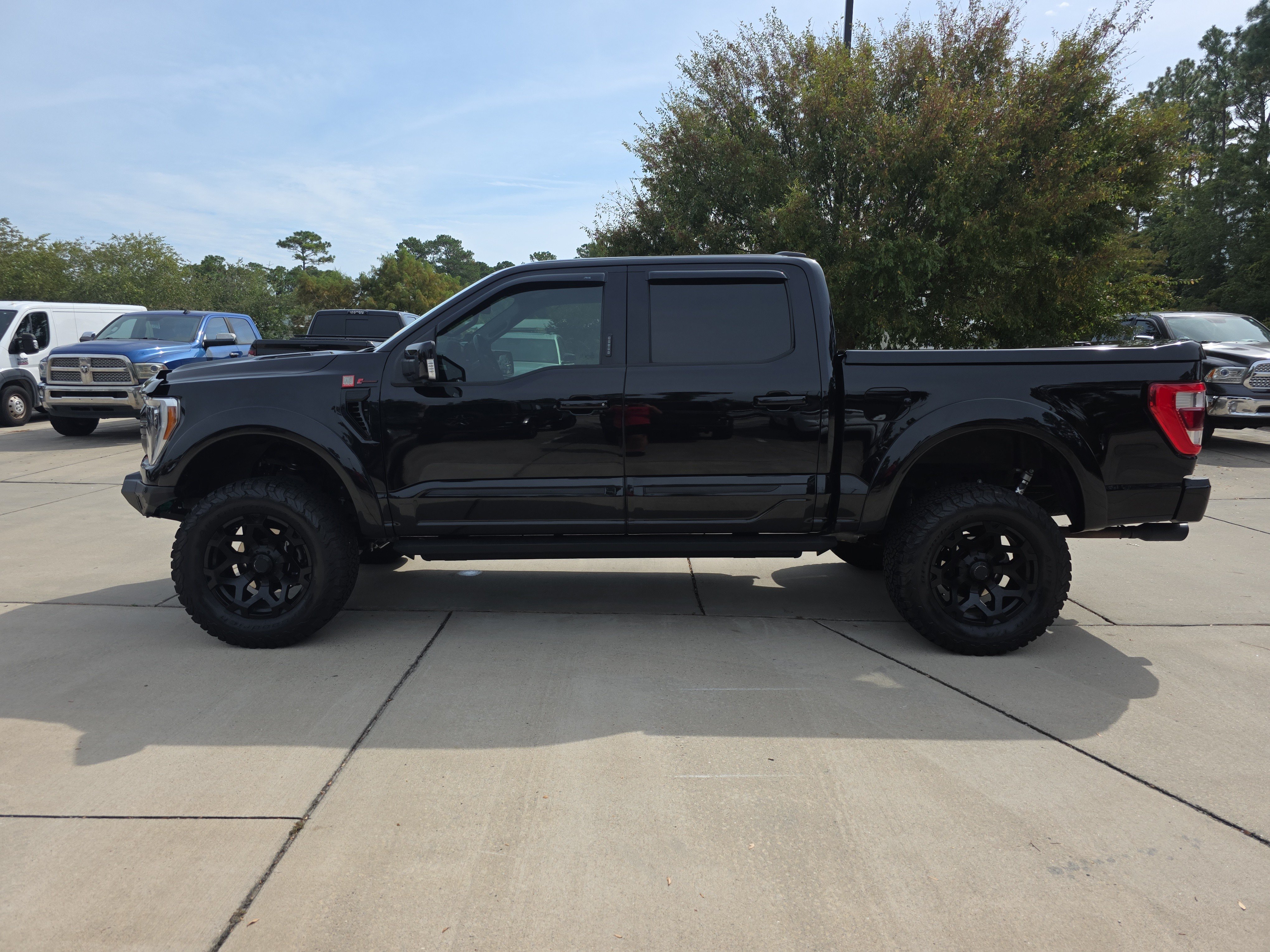 Used 2022 Ford F150 Lariat w/ Equipment Group 502A High AWD/4WD image 6