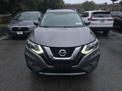 Used 2017 Nissan Rogue SV