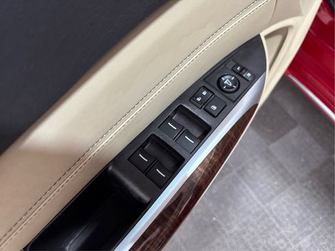 Used 2018 Acura TLX V6 w/ Technology Package FWD image 32