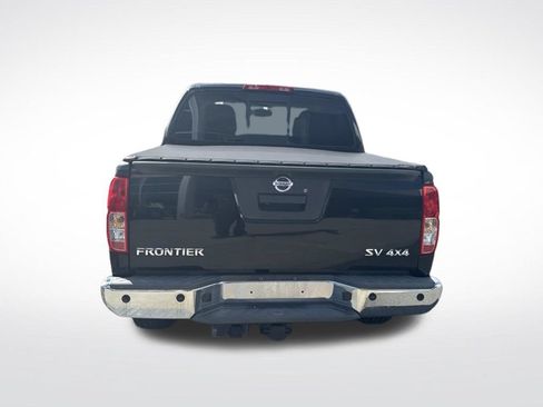 Used 2016 Nissan Frontier SV AWD/4WD image 6