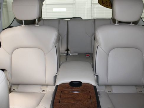 Used 2024 Nissan Armada SL w/ Captain's Chairs Package image 37