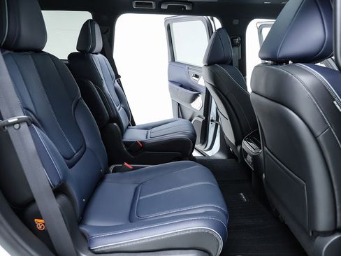 New 2026 INFINITI QX80 4WD image 80