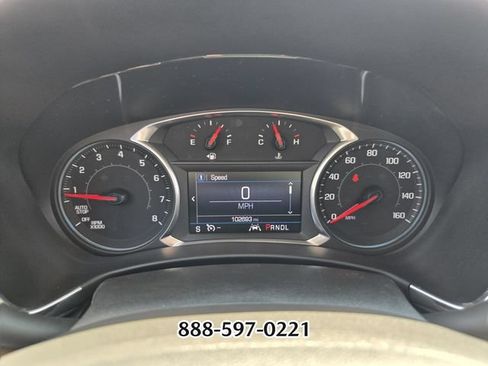 Used 2020 Chevrolet Equinox LT w/ LPO, Cargo Package FWD image 29