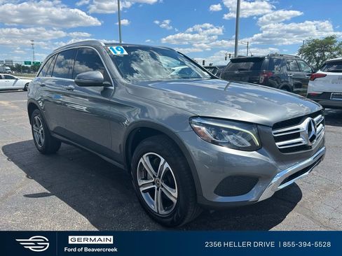 Used 2019 Mercedes-Benz GLC 300 4MATIC image 1