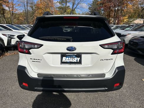 Certified 2025 Subaru Outback Premium AWD/4WD image 15